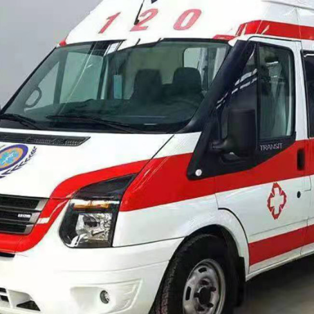 托克托非急救护送病人转院租赁救护车的优缺点对比